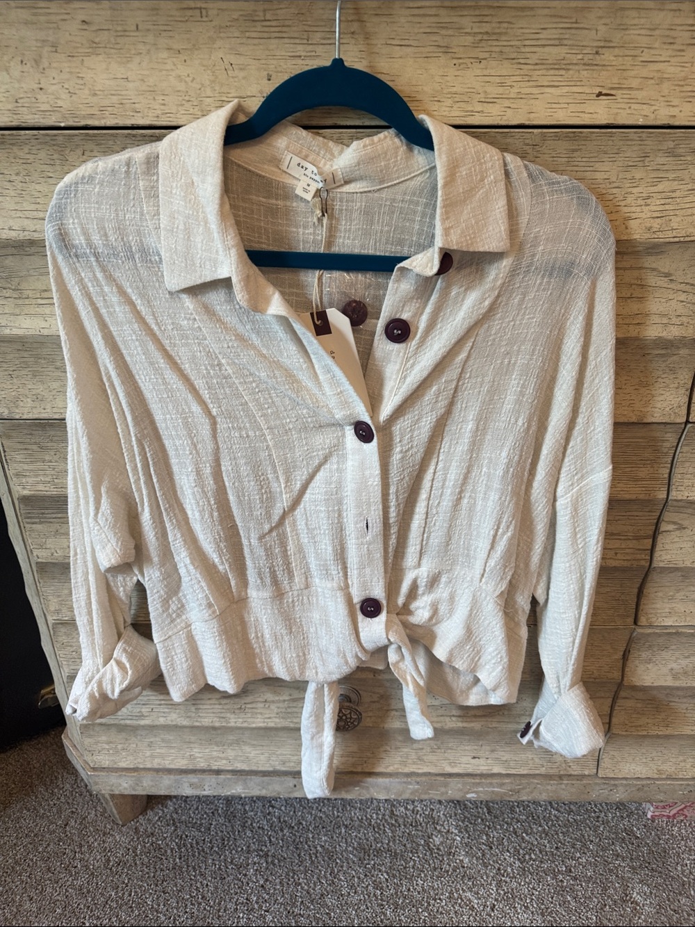 Light Cream Tie-Front Button-Down Shirt - Unknown Brand